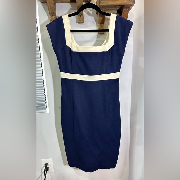 DIANE von FURSTENBERG New Domina Navy and Ivory Sheath Dress Size 6 - Picture 2 of 11